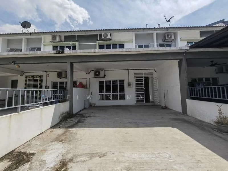 Exterior type: linked terrace house; features: two-storey building, concrete facade, white painted facade, flat roof, multiple air conditioning units visible, open car porch, balcony on upper floor, manicured walkway, surrounded by greenery; style: modern.