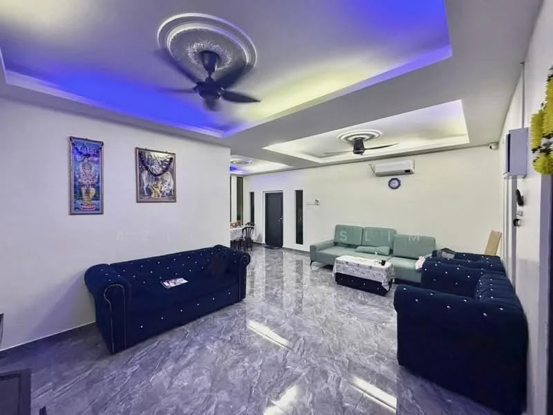 Living features: 3-seater fabric sofa in navy blue with decorative studs, 2-seater fabric sofa in light green, marble flooring in grey with white veining, ceiling with recessed lighting, 5-blade ceiling fan with integrated LED light, wall-mounted air conditioning unit, decorative wall art, decorative ceiling with ambient lighting; style: modern.
