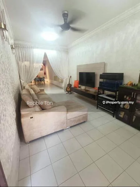 Living features: 3-seater fabric sofa in beige, wall-mounted TV, TV console, ceiling fan, white painted walls, tile flooring, decorative wall clock, guitar, curtains, area rug; style: modern.