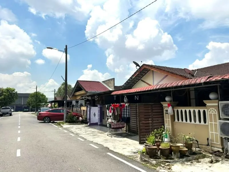 Exterior type: linked terrace house; features: red tiled roof, cream painted facade, wooden paneling, front porch with potted plants, visible air conditioning units, street view, outdoor clothes drying area, satellite dishes on rooftops; style: traditional.