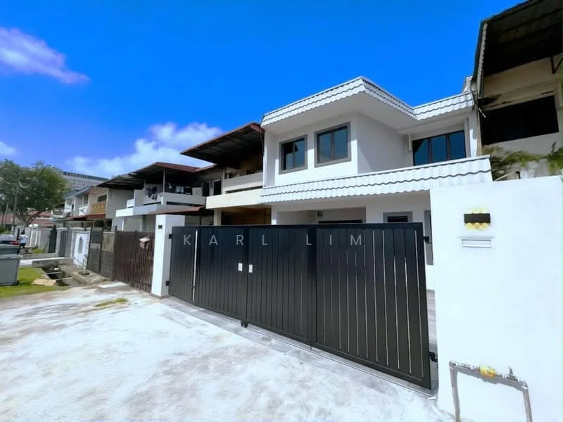 Exterior type: linked terrace house; features: white painted facade, flat roof, double-storey, black metal gate, paved driveway, manicured lawn, surrounded by greenery; style: modern.