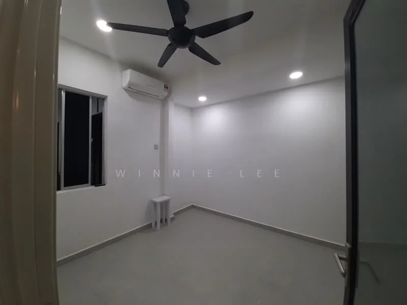 Room features: white painted walls, grey tile flooring, recessed LED downlights, 5-blade ceiling fan, 1 wall-mounted split AC, window with no treatment, corner table, light switch; style: modern.