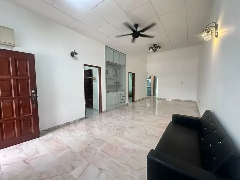 Living features: marble tile flooring, white painted walls, dropped ceiling, 5-blade ceiling fan with light, black leather sofa, wooden front door with panel design, wall-mounted light fixtures, open layout; style: modern.