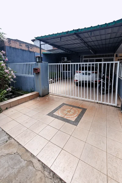 Exterior type: linked terrace house; features: car porch with awning, white painted facade, manicured lawn, stone-paved walkway, security gate, covered parking, exposed concrete wall, decorative tile pattern on floor; style: modern.