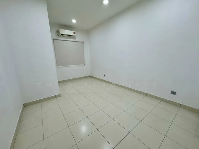 Room features: white painted walls, tile flooring, 1 wall-mounted split AC, recessed downlights, window with roller blinds.