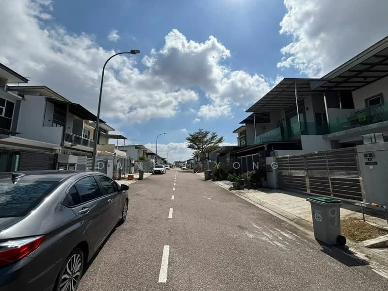 Exterior type: linked terrace house; features: two-storey houses, modern architectural design, flat roofs, glass railings on balconies, manicured sidewalks, street lighting, paved road, greenery along the street, visible parking spaces, garbage bin at curbside; style: modern.