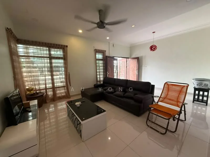 Living features: 3-seater fabric sofa in dark grey, single armchair in orange, coffee table with white surface, TV console, wall-mounted TV, ceiling fan with light, large windows with sheer curtains, white painted walls, glossy tile flooring, decorative pendant light; style: modern.