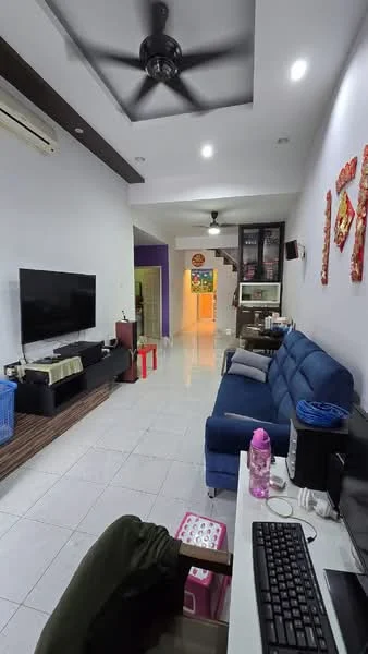 Living features: 3-seater fabric sofa in blue, wall-mounted TV, coffee table, ceiling fan, white painted walls, tile flooring, recessed downlights, decorative wall art, open shelving unit, computer desk with keyboard, plastic storage box, red stool; style: modern.