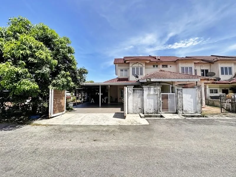 Exterior type: linked terrace house; features: two-storey building, red tiled roof, cream painted facade, covered car porch, manicured lawn, mature trees, concrete driveway, fenced perimeter, satellite dish on roof, front entrance gate; style: modern.