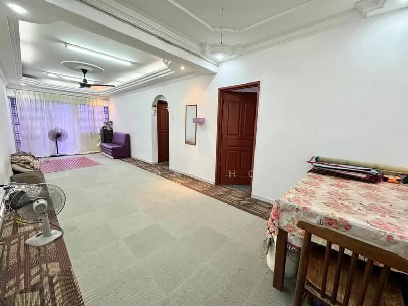 Living features: white painted walls, tray ceiling, 5-blade ceiling fan, floor-to-ceiling windows with sheer curtains, light-colored tiled flooring, area rug with geometric pattern, sofa in dark purple, wooden dining table with chairs, decorative mirror, wall-mounted light fixture; style: modern.