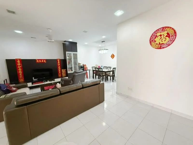Living features: white painted walls, glossy white tile flooring, 5-blade ceiling fan with light, sofa in brown leather, TV console, wall-mounted TV, decorative wall art, dining table with chairs, open layout to dining area; style: modern.