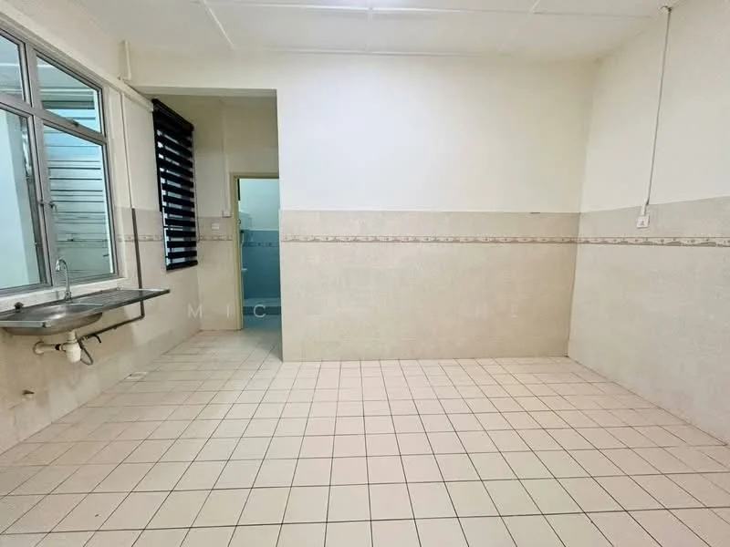 Kitchen features: single-bowl stainless-steel sink, chrome faucet, tile backsplash, cream tiled walls, light beige floor tiles, window with horizontal blinds, built-in cabinetry, neutral color scheme; style: modern.