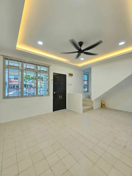 Living features: white painted walls, ceiling with recessed lighting, 5-blade ceiling fan with light, tile flooring, large windows with grid pattern, staircase leading to upper level, main entrance door, corner space for furniture; style: modern.