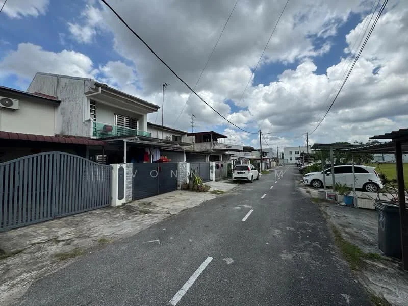 Exterior type: linked terrace house; features: two-storey linked terrace houses, grey painted facade, driveway with interlocking pavers, manicured lawn, street view, overhead power lines, open-air parking, surrounded by greenery; style: modern.