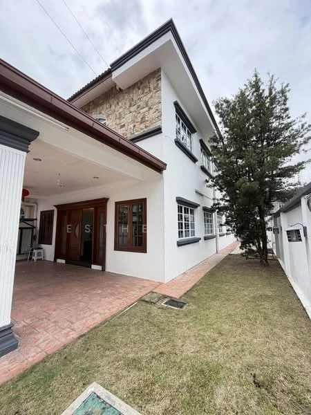 Exterior type: detached bungalow; features: stone cladding on facade, white painted facade, gabled roof, front porch with columns, paved walkway, manicured lawn, landscaped garden, large windows, side yard, two-storey structure; style: modern.