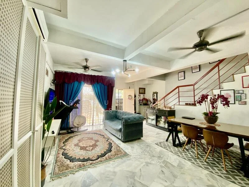 Living features: marble flooring, 5-blade ceiling fan, 3-seater fabric sofa in blue, area rug with geometric pattern, wall-mounted TV, TV console, decorative mirror, framed artwork, sliding glass door, floor-to-ceiling windows with sheer curtains, dining table with 6 chairs, indoor plants; style: modern; view: garden.