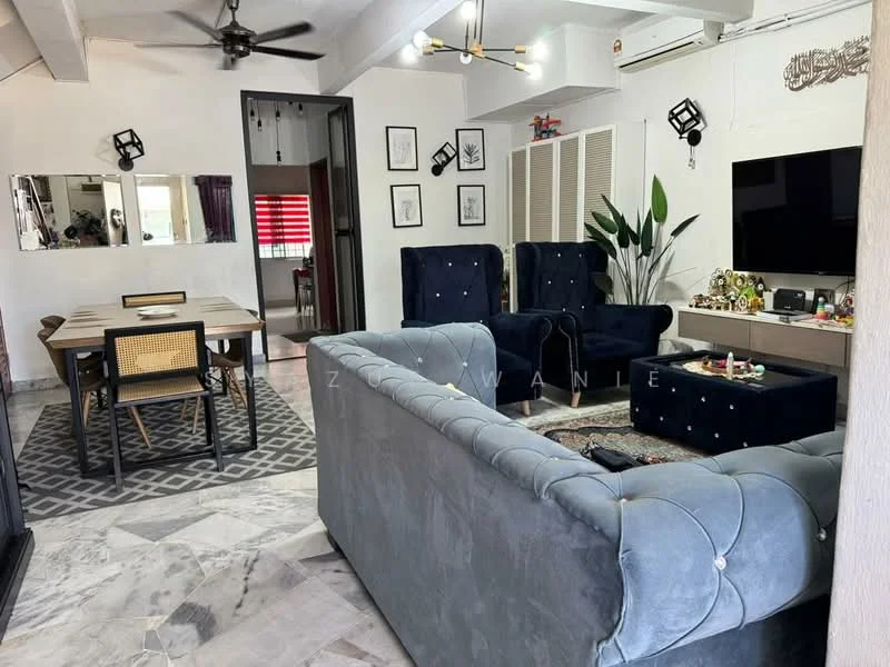 Living features: grey upholstered sofa, 3-seater sofa, 2 blue velvet armchairs, coffee table with decorative items, wall-mounted TV, black entertainment unit, ceiling fan, marble flooring, decorative wall mirror, area rug with geometric pattern, framed artwork on walls, dining table with 4 chairs, open-plan layout; style: modern. Dining features: dining table with 4 chairs, decorative wall mirror, open-plan layout; style: modern.