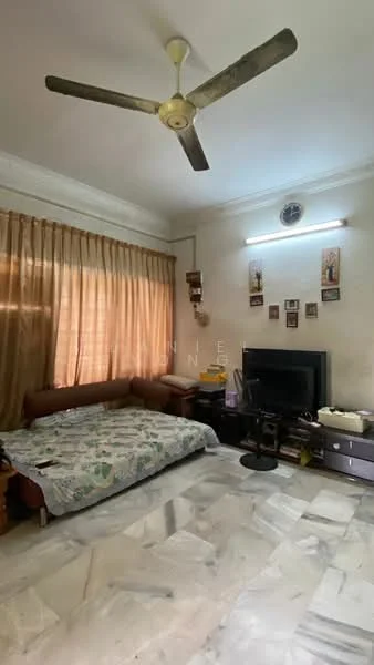 Living features: 5-blade ceiling fan, sofa bed with floral pattern, marble flooring, wall-mounted TV, TV console, curtains in beige, decorative wall art, recessed lighting, wooden side table; style: traditional.