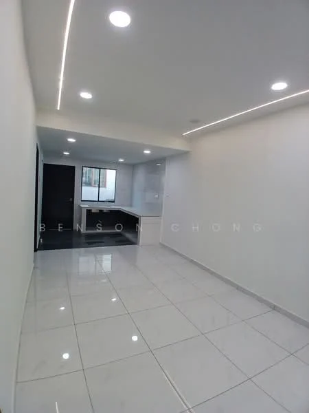 Room features: white painted walls, glossy white tile flooring, recessed LED downlights, large window, open layout, modern ceiling design with LED strip lighting, kitchen area visible in background; style: modern.