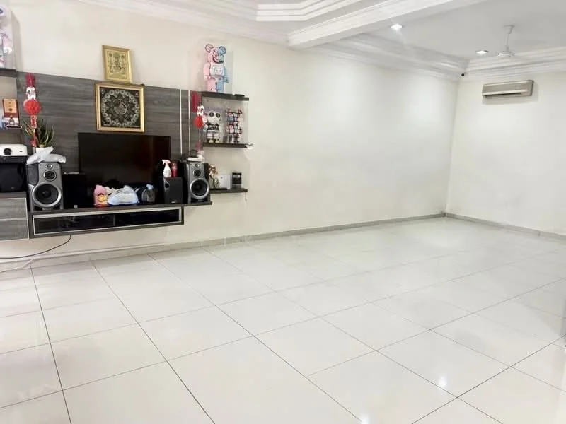 Living features: white painted walls, glossy white tile flooring, recessed downlights, wall-mounted TV, black TV console, decorative shelves, air conditioning unit, decorative items on shelves; style: modern.