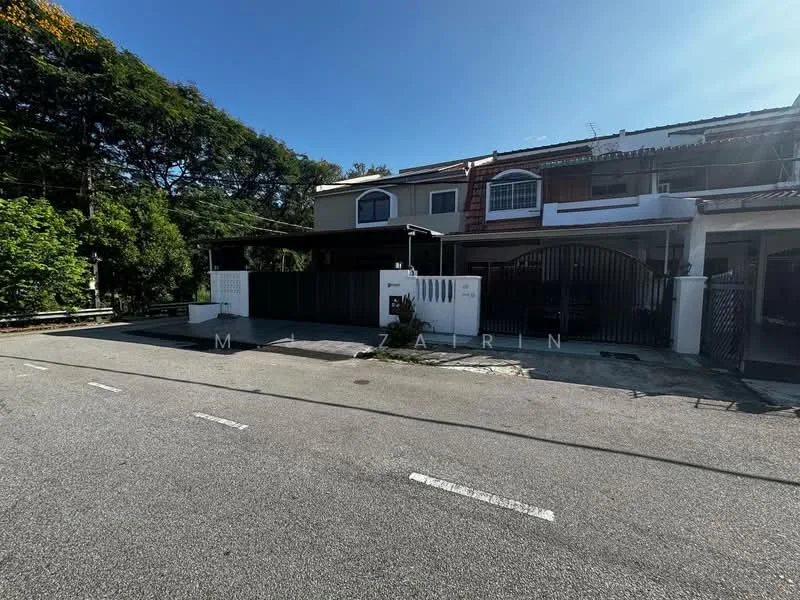 Exterior type: linked terrace house; features: two-storey building, white painted facade, car porch with awning, manicured lawn, paved driveway, gated entry, surrounded by mature greenery, fronts a quiet residential street; style: modern.