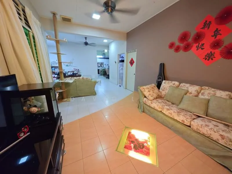 Living features: 3-seater fabric sofa in light green, coffee table with glass top, TV console, wall-mounted TV, decorative wall with red floral decals, tile flooring in beige, ceiling fan with light, large windows with sheer curtains, decorative items on shelves, area rug with floral pattern, wall clock; style: contemporary. Room features: open layout, tile flooring, ceiling fan, light fixtures.