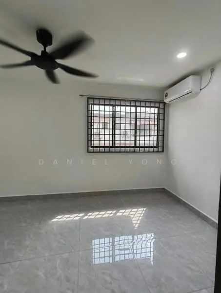 Room features: grey marble tile flooring, white painted walls, ceiling fan, wall-mounted split AC, grid-patterned window, natural light from window, recessed downlights; style: modern.