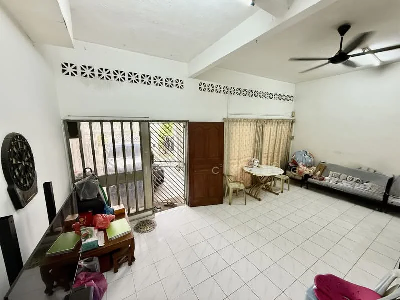 Living features: white painted walls, tiled flooring, exposed ceiling, 5-blade ceiling fan, sliding glass door, window with sheer curtains, dining table with chairs, sofa, decorative wall clock, open layout; style: modern; view: garden.