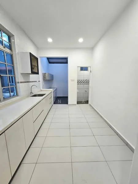 Kitchen features: white cabinetry, single-bowl stainless-steel sink, chrome pull-down faucet, white quartz countertop, ceramic tile backsplash, built-in oven, freestanding range oven, recessed LED downlights, large window with grid pattern, grey tile flooring; style: modern.
