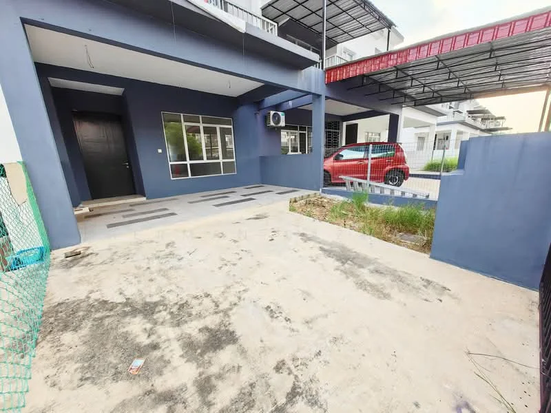 Exterior type: linked terrace house; features: grey painted facade, flat roof, car porch with awning, manicured lawn, paved walkway, air conditioning unit, fenced perimeter, driveway, front garden area; style: modern.