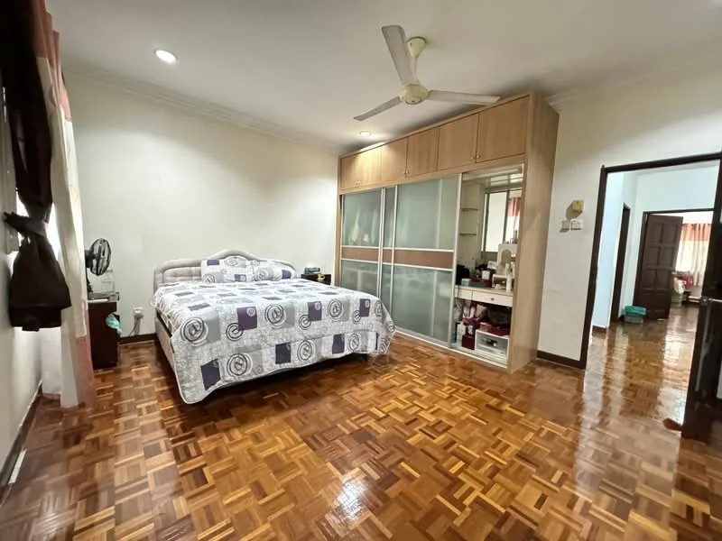 Bedroom features: king-size bed with patterned bedding, wooden parquet flooring, built-in wardrobe with sliding doors, ceiling fan, wall-mounted mirror, dressing table, window with sheer curtains, decorative wall art; style: modern.