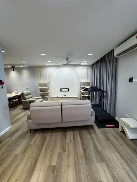 Living features: 3-seater fabric sofa in light beige, wooden flooring, recessed downlights, ceiling fan, wall-mounted TV, TV console, decorative wall with niche, curtains, exercise treadmill, open shelving unit, dining area visible in background; style: modern.