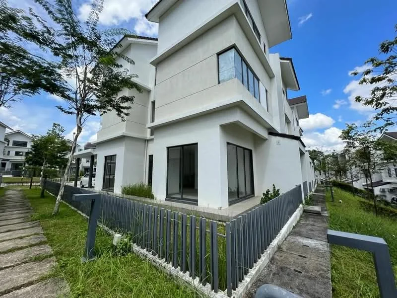 Exterior type: semi-detached house; features: white painted facade, flat roof, approximately 2-storey, large floor-to-ceiling windows, manicured lawn, stone-paved walkway, surrounded by greenery, balcony on upper level, fenced perimeter; style: modern.