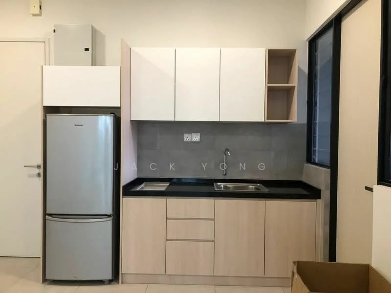 Kitchen features: stainless-steel fridge, single-bowl stainless-steel sink, chrome pull-down faucet, black granite countertop, light wood cabinetry, white upper cabinets, grey tile backsplash, ceramic tile flooring, wall-mounted air conditioning unit; style: modern.