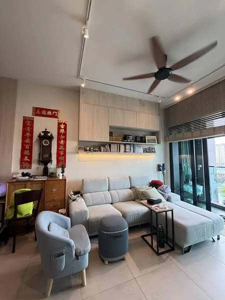 Living features: 3-seater fabric sofa in light grey, armchair in light grey, coffee table, side table, ceiling fan with 5 blades, built-in cabinetry with light wood finish, wall-mounted shelves, decorative wall clock, large glass sliding door, floor-to-ceiling windows, curtains, tile flooring in light colour, decorative wall art; style: modern; view: garden.
