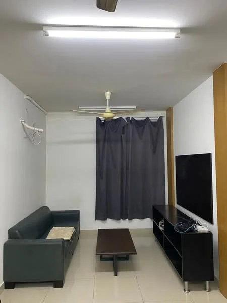Living features: grey leather sofa, coffee table, wall-mounted TV, TV console, floor tiles, white painted walls, curtains in dark grey, ceiling fan with light, LED ceiling lights; style: modern.