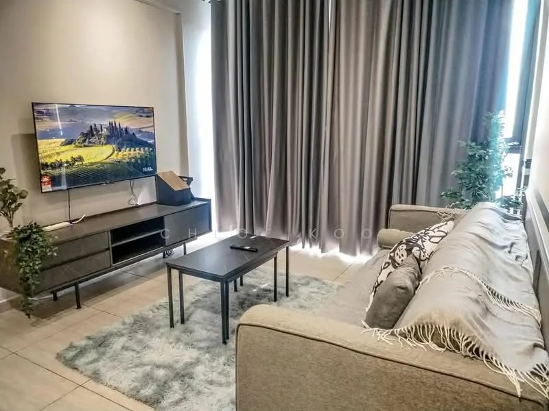 Living features: 3-seater fabric sofa in grey, coffee table, wall-mounted TV, TV console, area rug, floor-to-ceiling curtains in grey, decorative plants, light-colored wall, wooden flooring; style: modern.