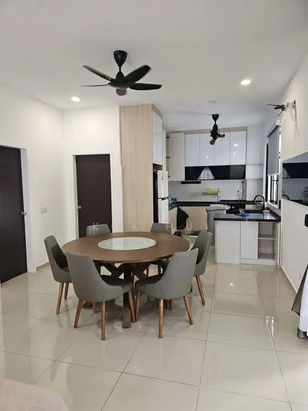 Dining features: round dining table with wooden top, 6 upholstered dining chairs in grey, ceiling fan with 3 blades, white walls, tile flooring, recessed downlights, open layout to kitchen, large window with natural light; style: modern. Kitchen features: white cabinetry, black countertop, stainless-steel sink, chrome pull-down faucet, built-in oven, freestanding range oven, refrigerator, tile backsplash; style: modern.