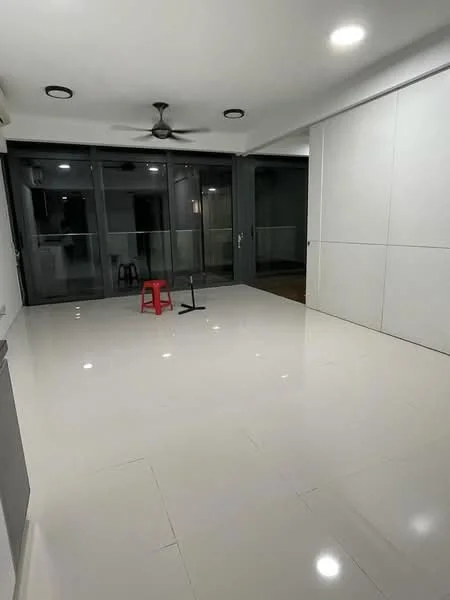 Living features: white painted walls, polished ceramic tile flooring, 5-blade ceiling fan with light, floor-to-ceiling windows, sliding glass door, natural light from windows, minimalist decor, open layout; style: modern.