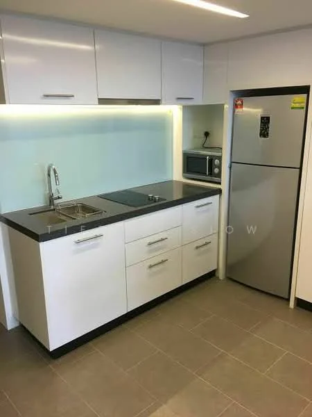 Kitchen features: single-bowl stainless-steel sink, chrome pull-down faucet, black granite countertop, white shaker cabinets, built-in microwave, stainless-steel fridge, 4-burner gas hob, white tiled backsplash, recessed LED downlights, grey ceramic tile flooring; style: modern.
