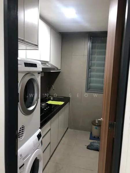 Kitchen features: white cabinetry, black countertop, stainless-steel range hood, 4-burner gas hob, built-in oven, front-load washing machine, ceramic tile flooring, grey tiled walls, single-bowl stainless-steel sink, window with horizontal slats, LED ceiling light; style: modern.