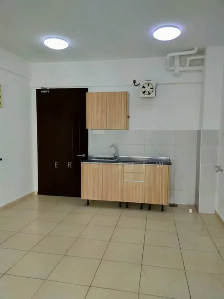 Kitchen features: light wood cabinetry, black countertop, single-bowl stainless-steel sink, chrome pull-down faucet, wall-mounted split AC, white tiled backsplash, cream tiled flooring, two ceiling lights; style: modern.