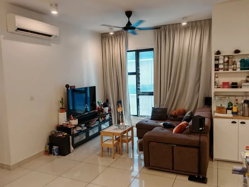 Living features: 3-seater fabric sofa in brown, coffee table, wall-mounted TV, TV console, floor-to-ceiling windows, sheer curtains, 1 wall-mounted split AC, recessed downlights, decorative items on shelves, area rug, light-colored walls, glossy tile flooring; style: modern.