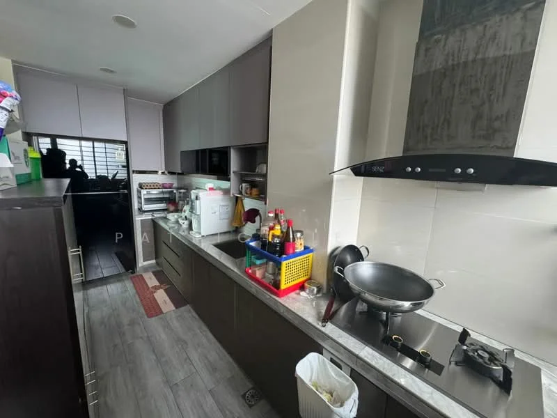 Kitchen features: grey cabinetry, marble countertop, stainless-steel sink, chrome pull-down faucet, built-in oven, freestanding range oven, microwave, kettle, blender, cooking pot, tile backsplash, vinyl plank flooring, recessed downlights; style: modern.