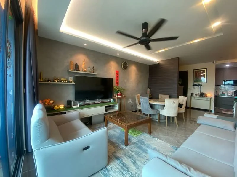 Living features: 5-blade ceiling fan with light, wall-mounted TV, light grey sofa, coffee table with glass top, decorative wall with grey finish, built-in cabinetry, dining table with upholstered chairs, recessed LED downlights, large windows with city view, green area rug, decorative items on shelves, clock on wall; style: modern; view: city.