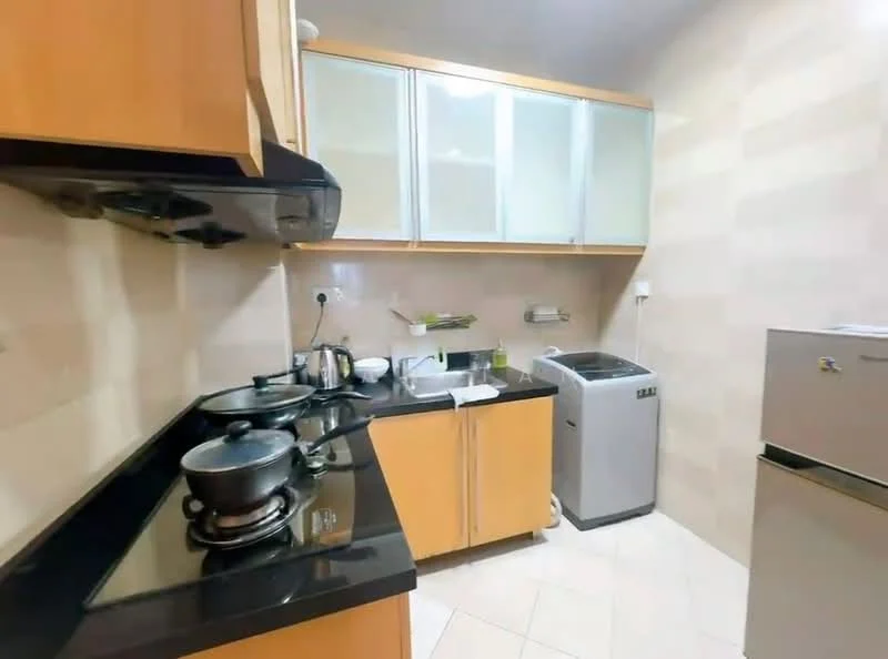 Kitchen features: black granite countertop, wood cabinetry in light brown, stainless-steel sink, chrome pull-down faucet, built-in gas stove with 2 burners, exhaust hood, microwave, top-load washing machine, stainless-steel refrigerator, white tiled backsplash, cream painted walls, ceramic tile flooring; style: modern.