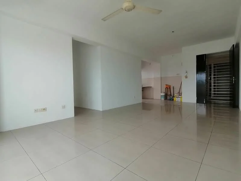Living features: white painted walls, glossy ceramic tile flooring, ceiling fan, large open space, no visible furniture, natural light from windows, neutral color scheme, minimalist decor; style: modern.