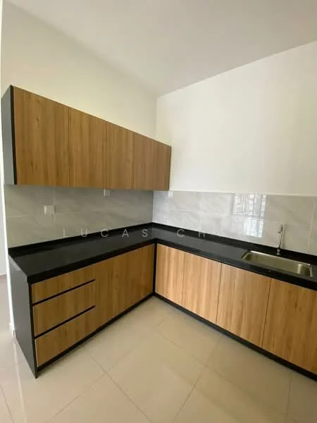 Kitchen features: L-shaped kitchen layout, wood cabinetry with a natural finish, black countertop, stainless-steel sink, single-bowl sink, wall-mounted upper cabinets, ceramic tile flooring, white painted walls, modern design; style: modern.
