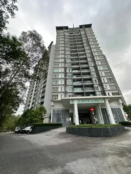 Exterior type: high-rise condominium; features: glass curtain wall, white painted facade, recessed balconies, approximately 10-storey high-rise, manicured lawn, surrounded by mature greenery, driveway with interlocking pavers; style: modern.