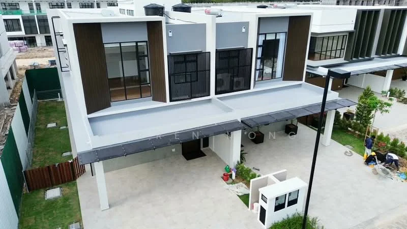 Exterior type: semi-detached house; features: flat roof, white painted facade, wood paneling, large floor-to-ceiling windows, covered porch area, manicured landscaping, paved driveway, outdoor lighting, security intercom at entrance; style: modern.
